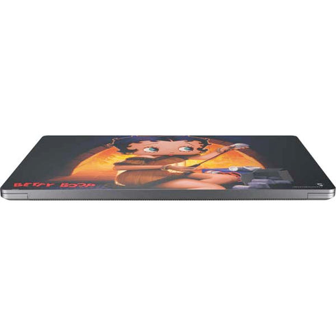 Betty Boop Roasting Marshmallows Universal Laptop 12in (9.8 x 6.8in) Skin